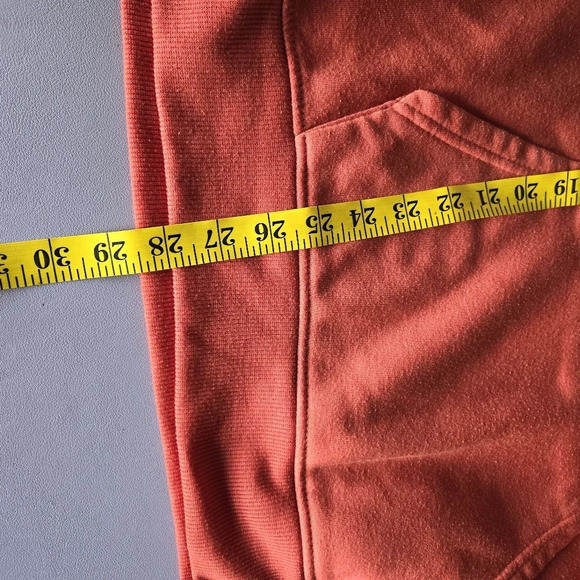 NBA Miami Heat‎ Red Orange Hooded Men's Sweater L Fleece Cangaroo Pocket - Picture 9 of 9